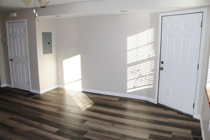 Property Photo: 57 S Mast Street NH 03045