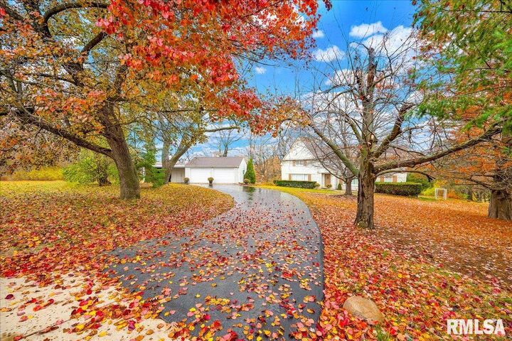 Property Photo:  4008 N Knoxville Avenue  IL 61614 