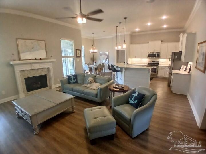 Property Photo:  4712 Foxtail Palm Dr  FL 32563 