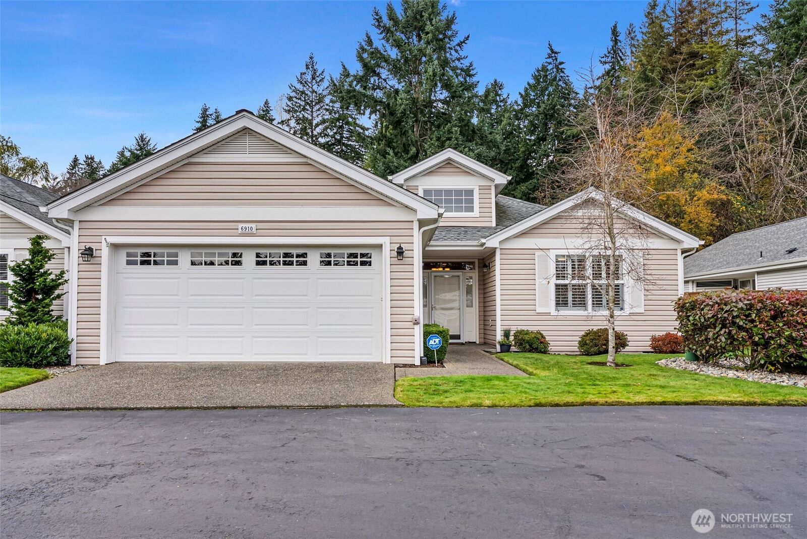 Property Photo:  6910  38th Street Ct W  WA 98466 
