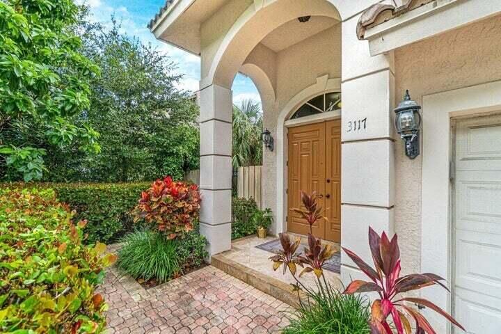 Property Photo:  3117 Florida Boulevard  FL 33483 