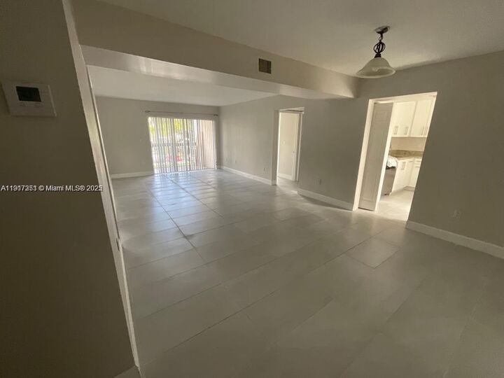 Property Photo: 731 N Pine Island Rd 206 FL 33324