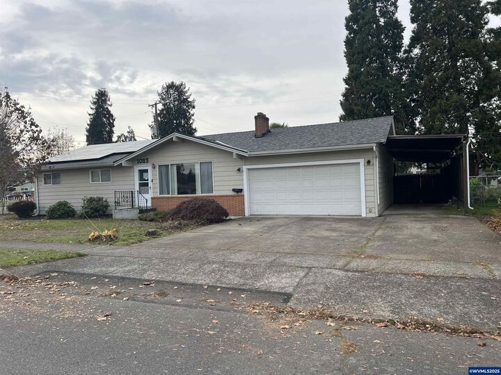 Property Photo:  1083 N Douglas Av  OR 97383 