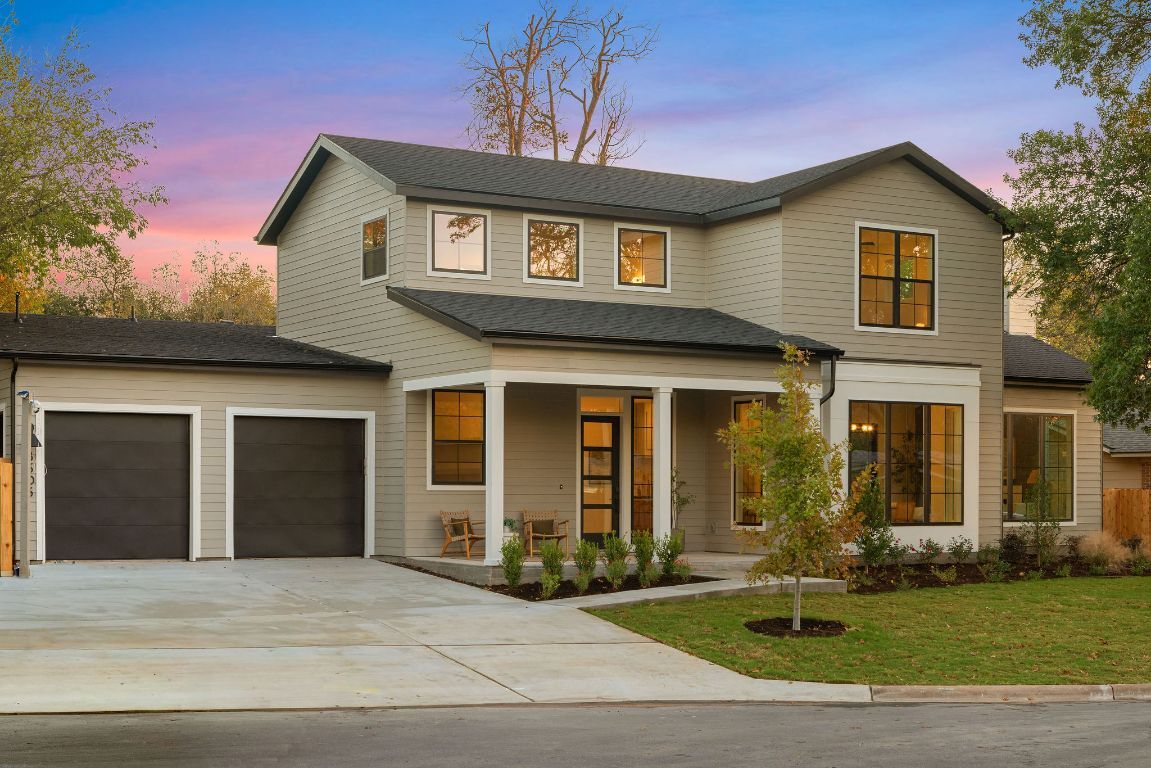 Property Photo: 8303 Cochrane Cove TX 78757