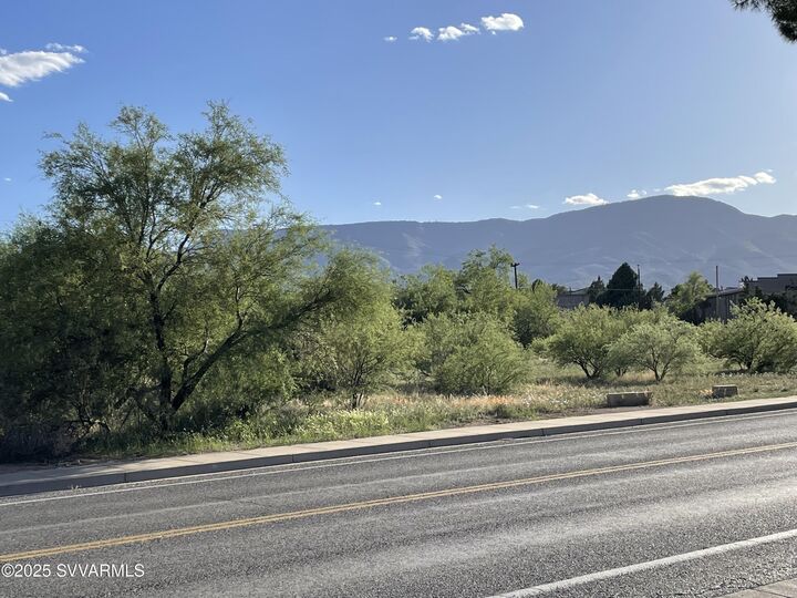 Property Photo:  842 Cove Parkway 11  AZ 86326 