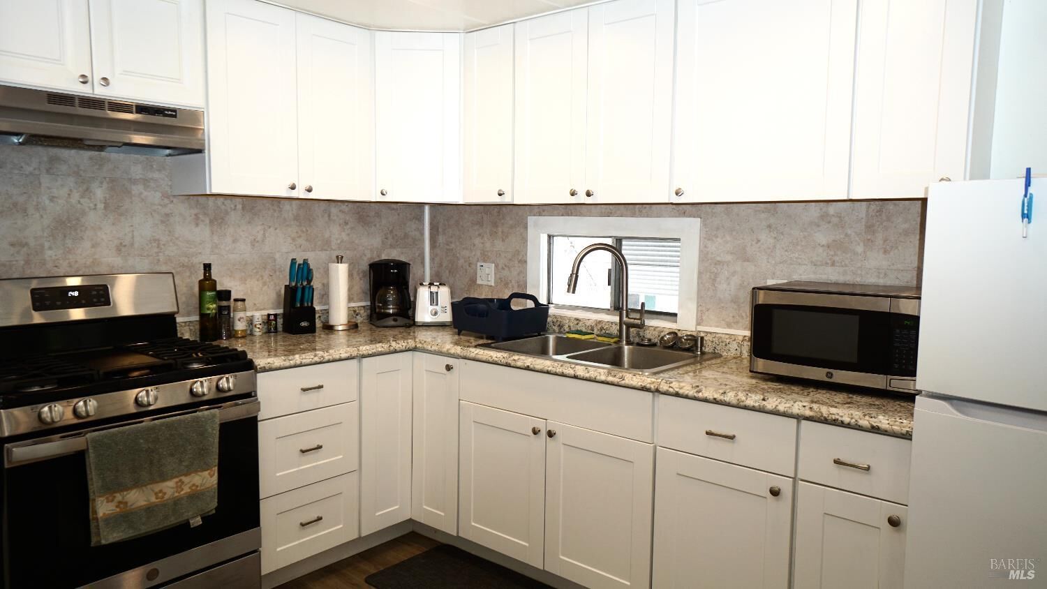 Property Photo:  74 Ranchito Court  CA 95403 