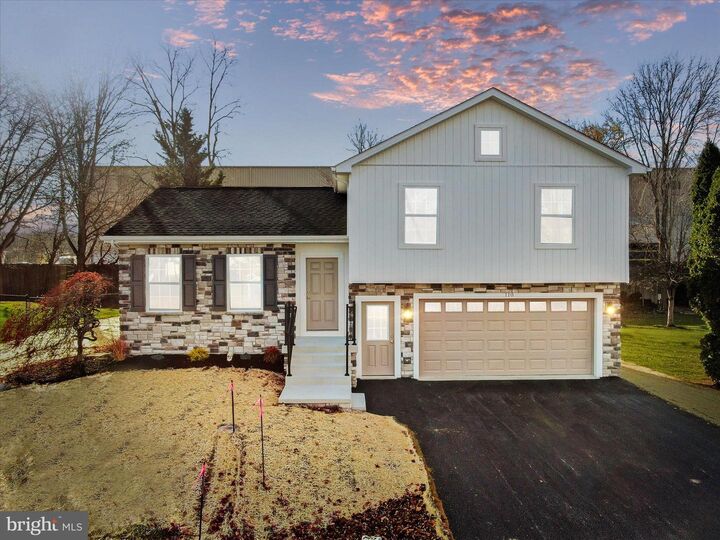 Property Photo:  110 Hykes Road East  PA 17225 