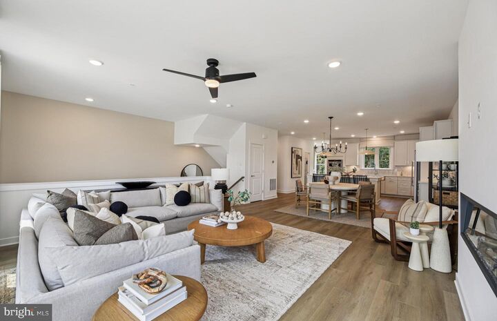 1102 Crested Wood Drive 2  Laurel MD 20724 photo