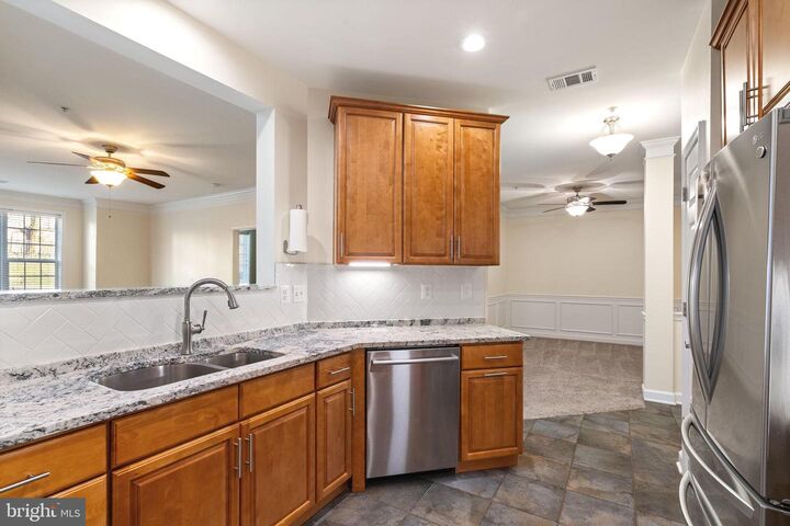 Property Photo:  621 Cobblestone Boulevard T9  VA 22401 