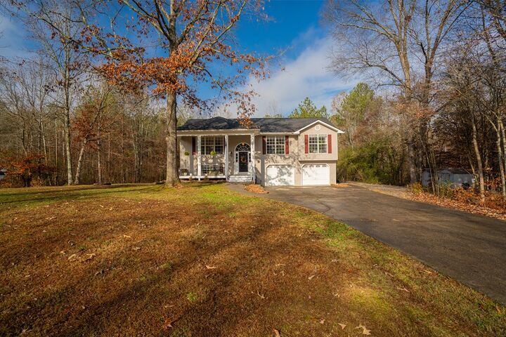 Property Photo: 5435 Fredrick Rd GA 30710