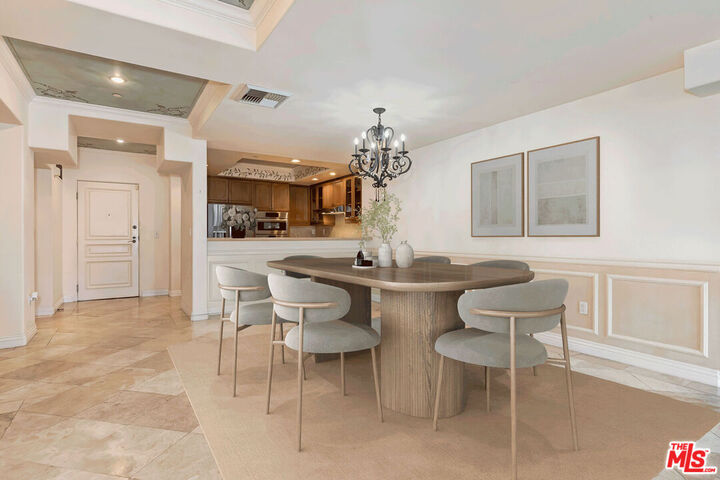 Property Photo:  10795 Wilshire Blvd  CA 90024 