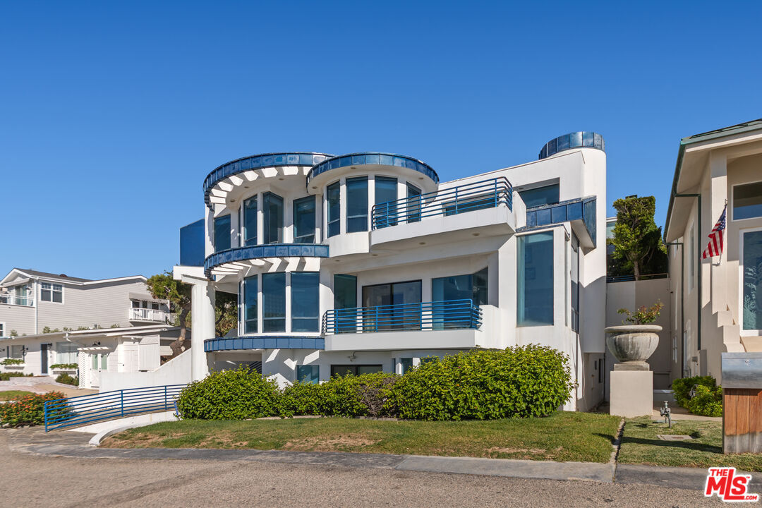 Property Photo: 31621 Sea Level Dr CA 90265