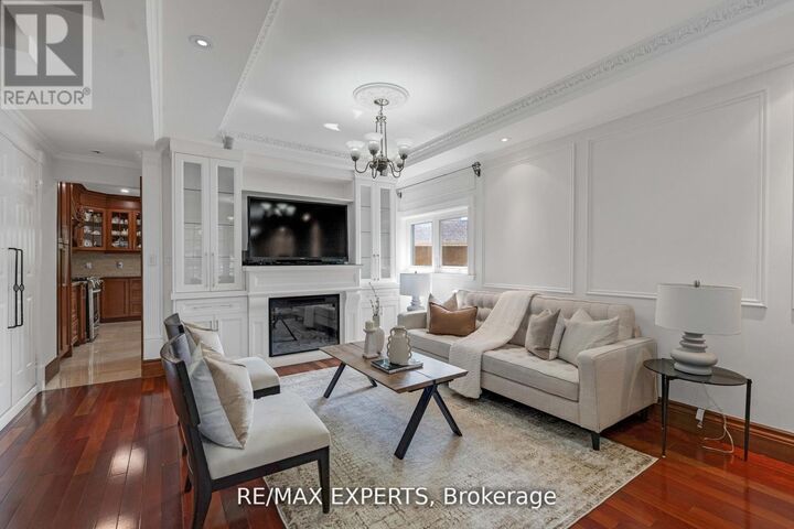 Property Photo: 19 Kenora Crescent ON M6M 1C5