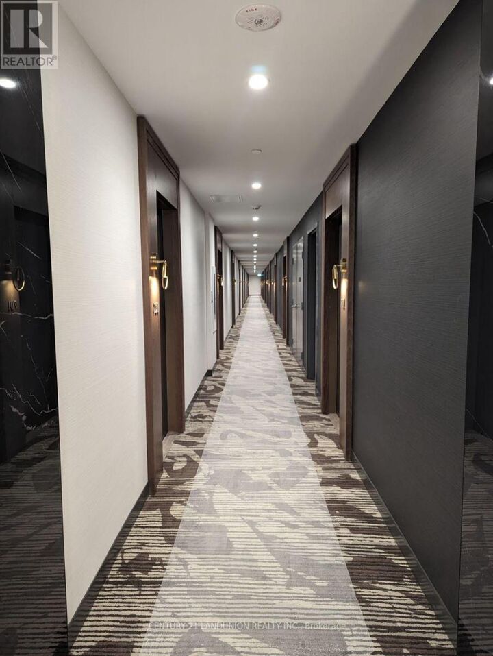 Property Photo:  6 Greenbriar Road 805  ON M2K 0H6 