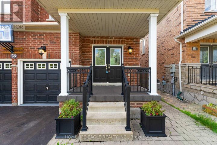 Property Photo:  90 Barnwood Drive  ON L4E 5A2 