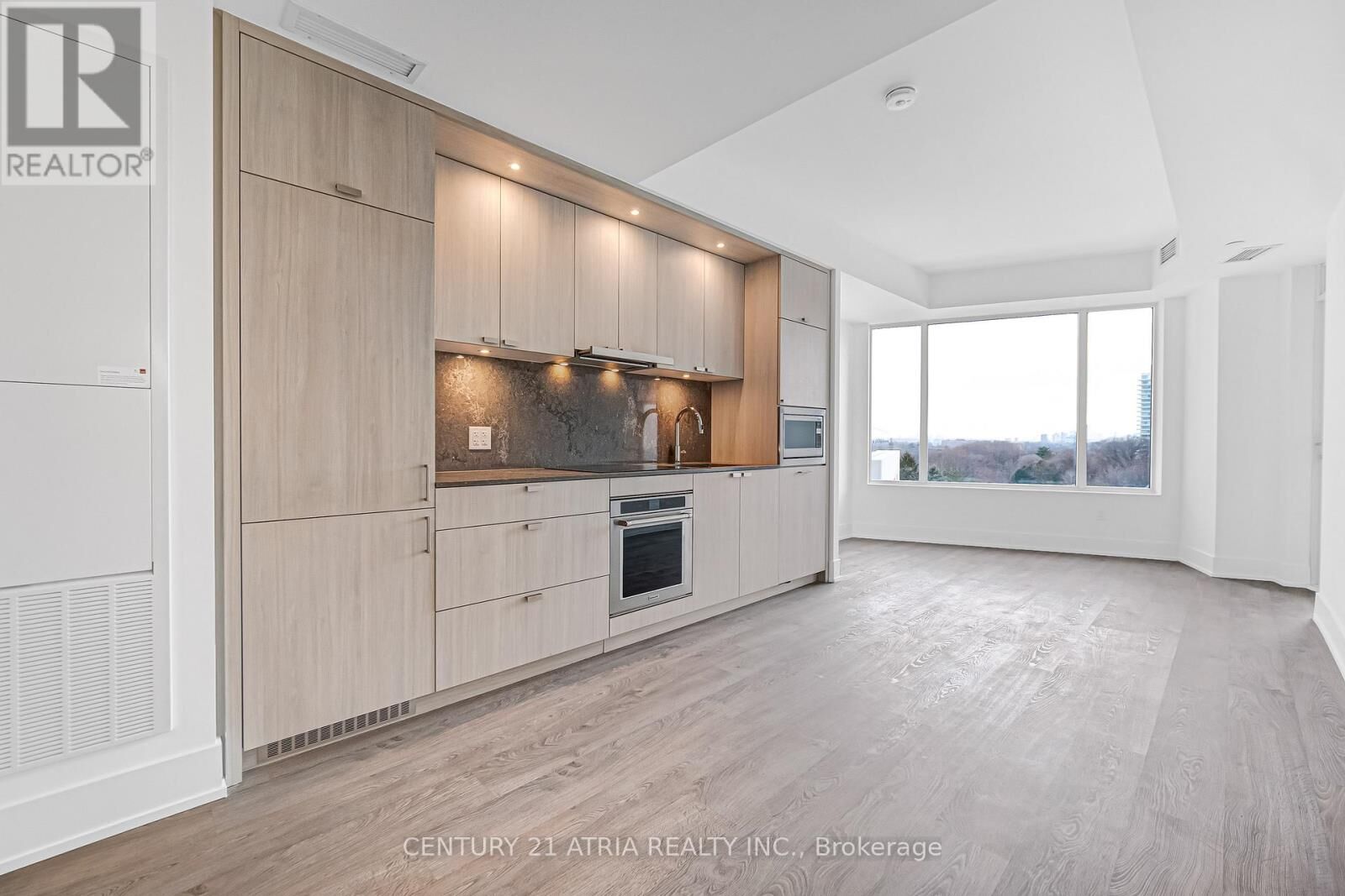 Property Photo:  259 The Kingsway 625  ON M9A 0G2 