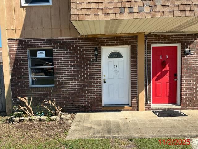 Property Photo:  145 4th Avenue E-4  FL 32579 