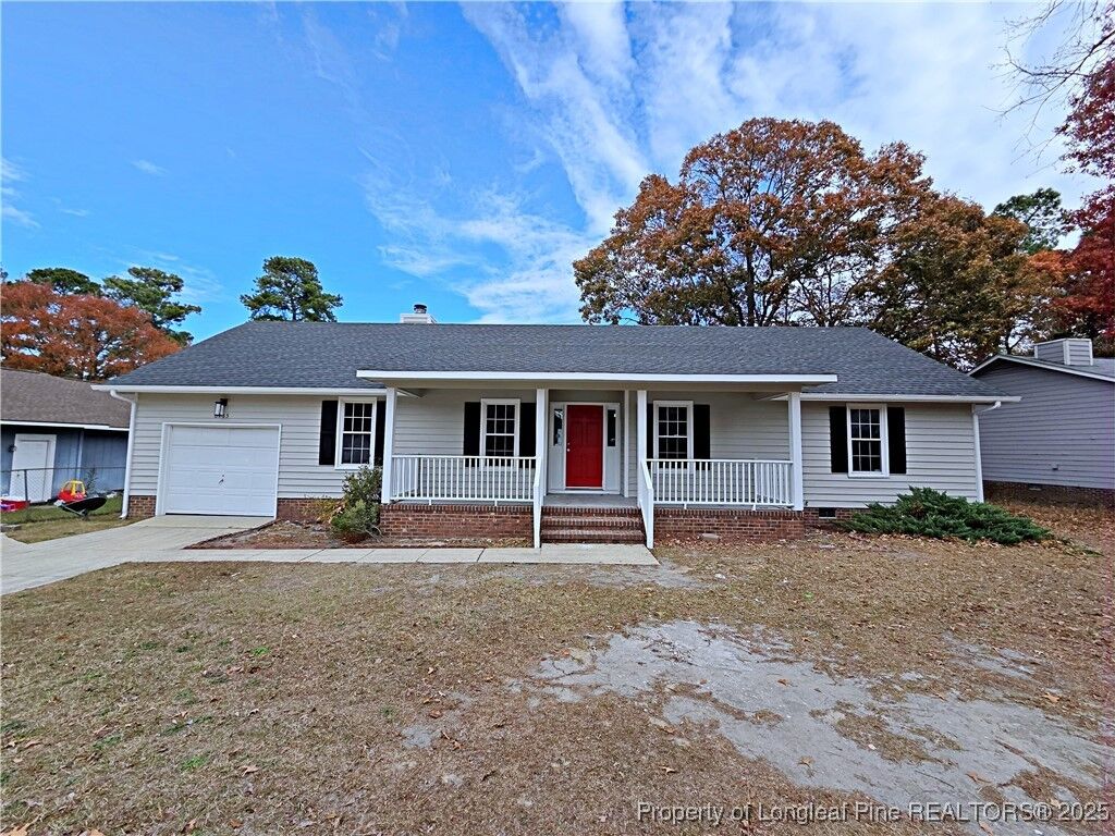 Property Photo:  6955 Calamar Drive  NC 28314 