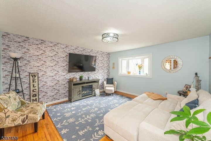 Property Photo: 10 Panorama Dr NJ 07461