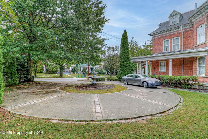 Property Photo: 31 Exeter Avenue PA 18643