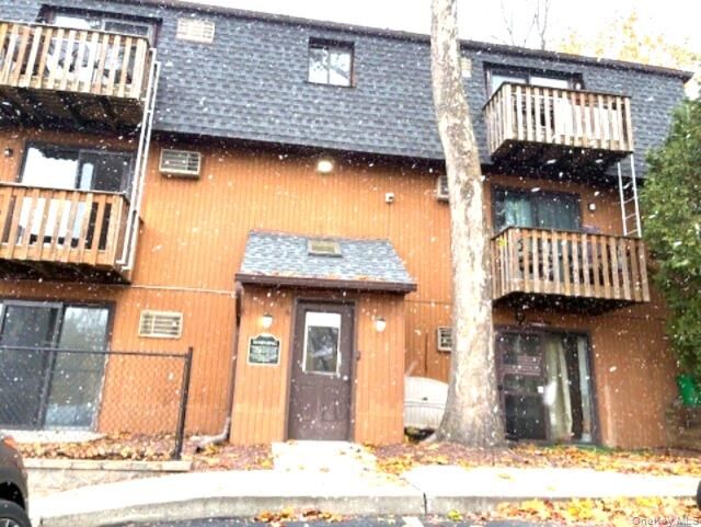 Property Photo: 296 High Avenue 2M NY 10960