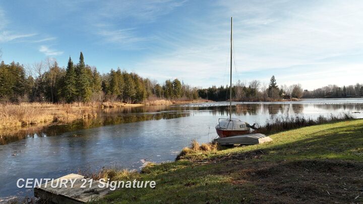 3444 Lakeshore Lane  Gladwin MI 48624 photo