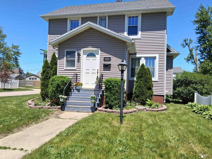 Property Photo: 603 Scottwood Avenue MI 48162