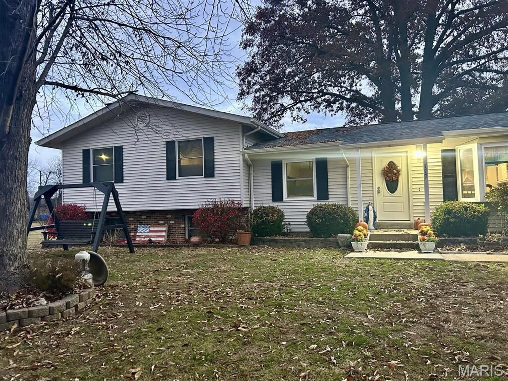 Property Photo:  777 Golf Course Drive  MO 63048 