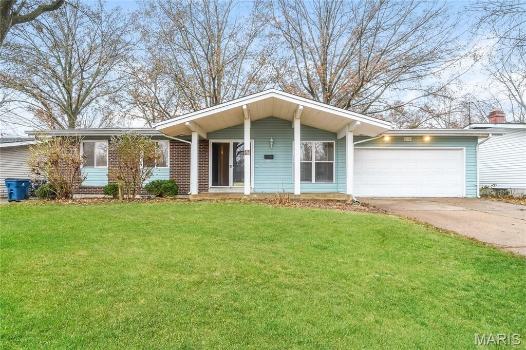 Property Photo:  1398 Brenthaven Lane  MO 63031 