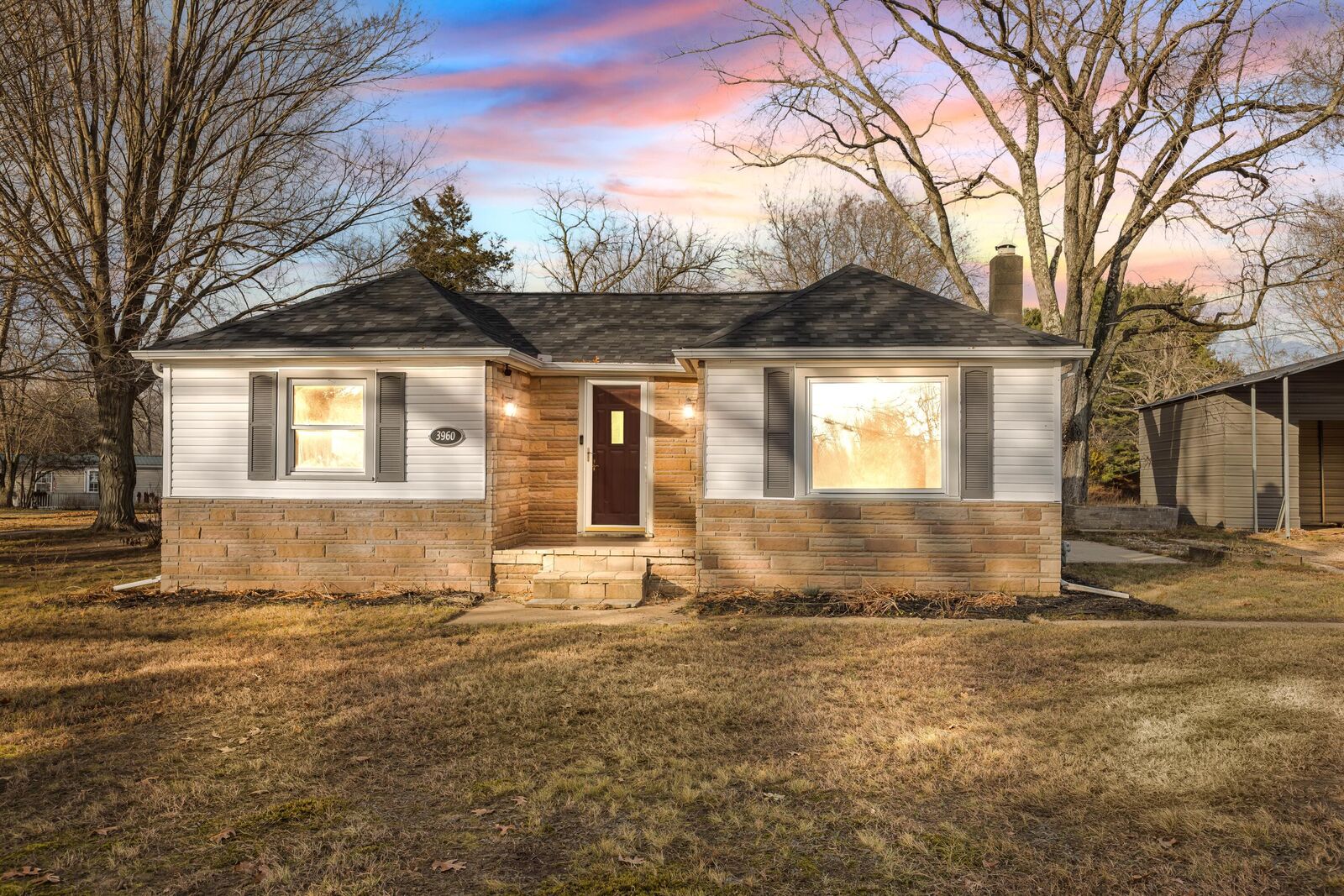 Property Photo: 3960 W Hallett Road MI 49242