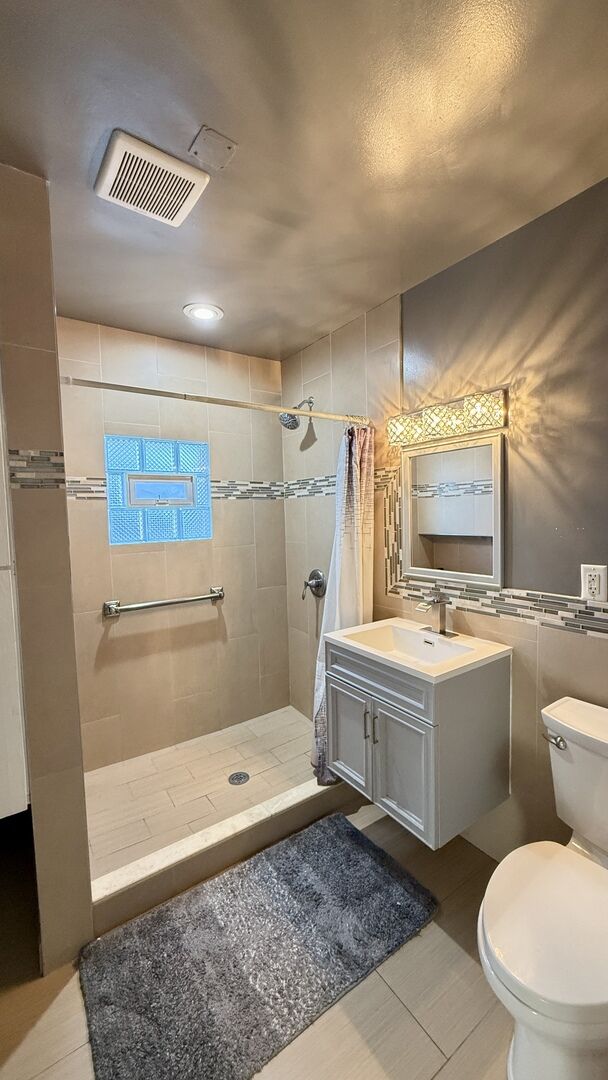 Property Photo:  1818 N 38th Avenue  IL 60165 