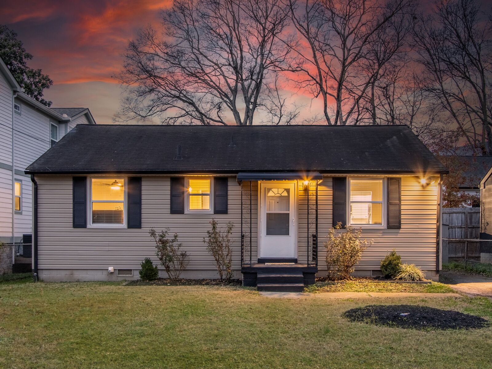 Property Photo: 5920 Carl Pl TN 37209