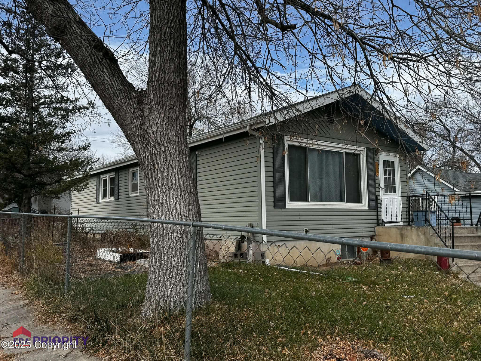 Property Photo: 410 Osborne Ave S. - WY 82716