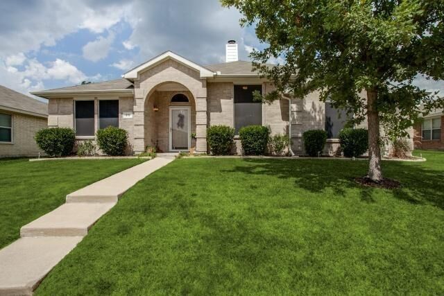 Property Photo: 313 Havenwood Lane TX 75043