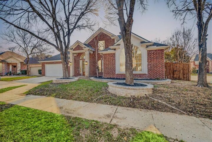 Property Photo: 1809 Mount Vernon Court TX 75028