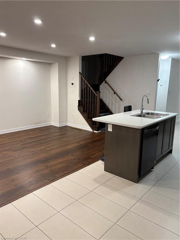 Property Photo:  55 Prestwick Street  ON L8J 0K6 