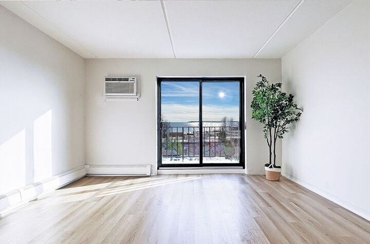 Property Photo:  95 Nahant St 33  MA 01902 