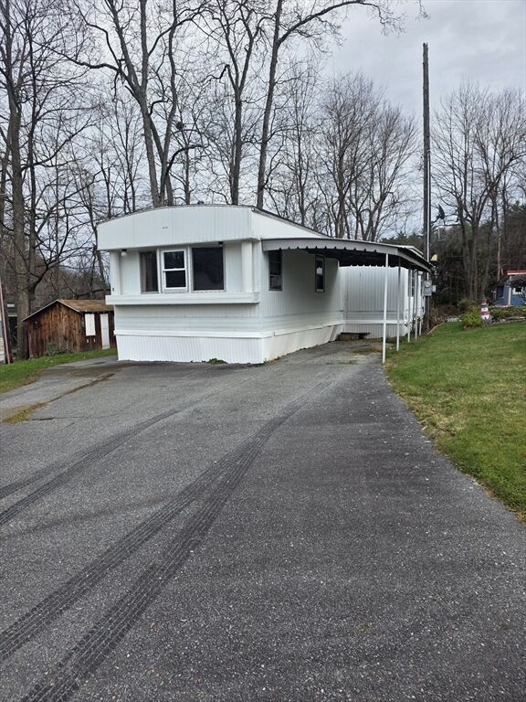 Property Photo:  1790 Mass Avenue 3  MA 01462 