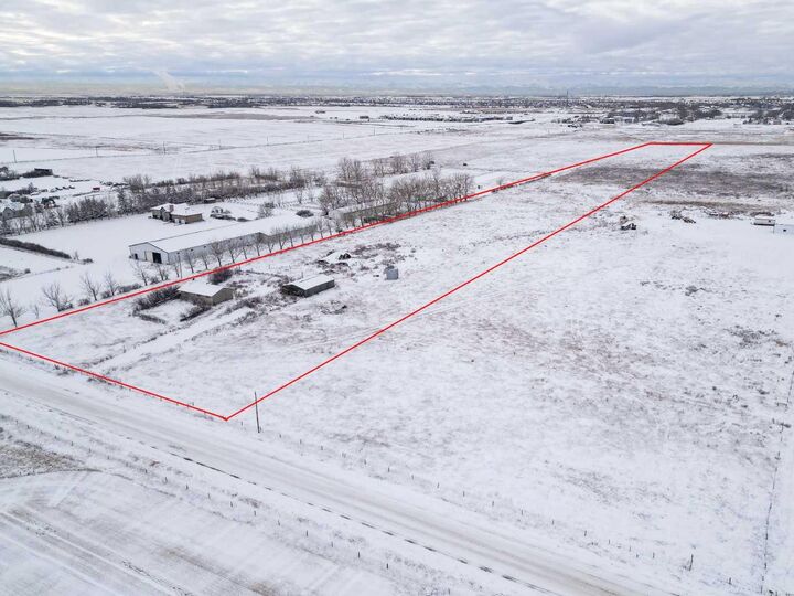 Property Photo:  243069 Range Road 280  AB T1X 2L5 