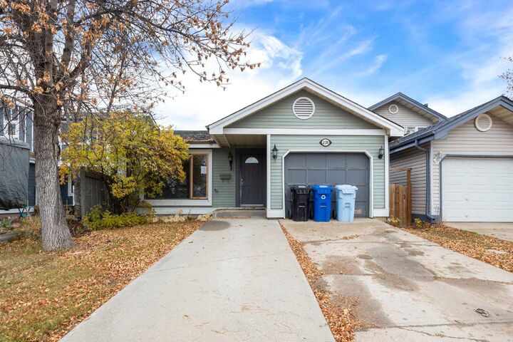 238 Windsor Drive  Fort McMurray AB T9H 4R3 photo
