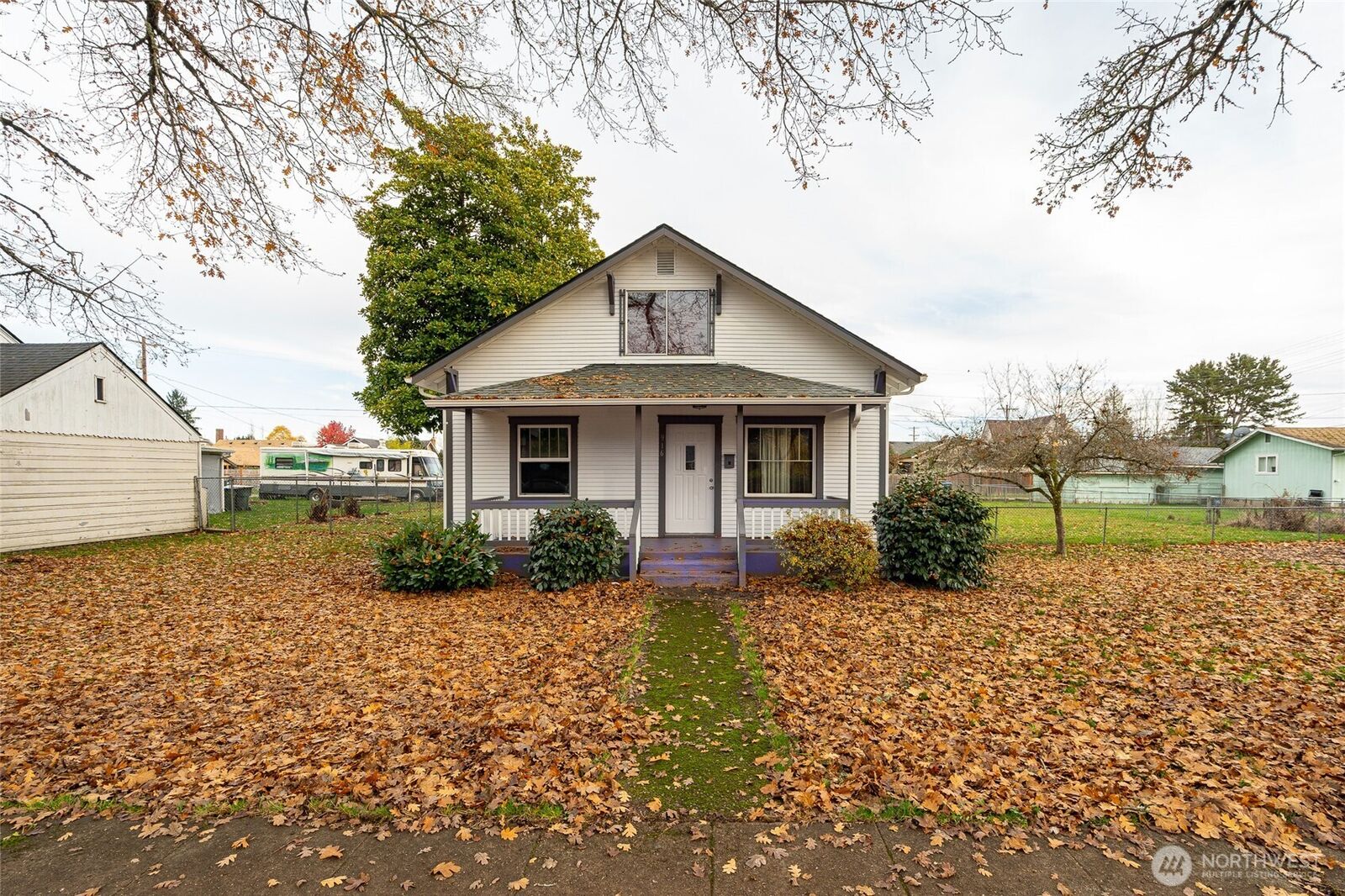 Property Photo:  916  L Street  WA 98531 
