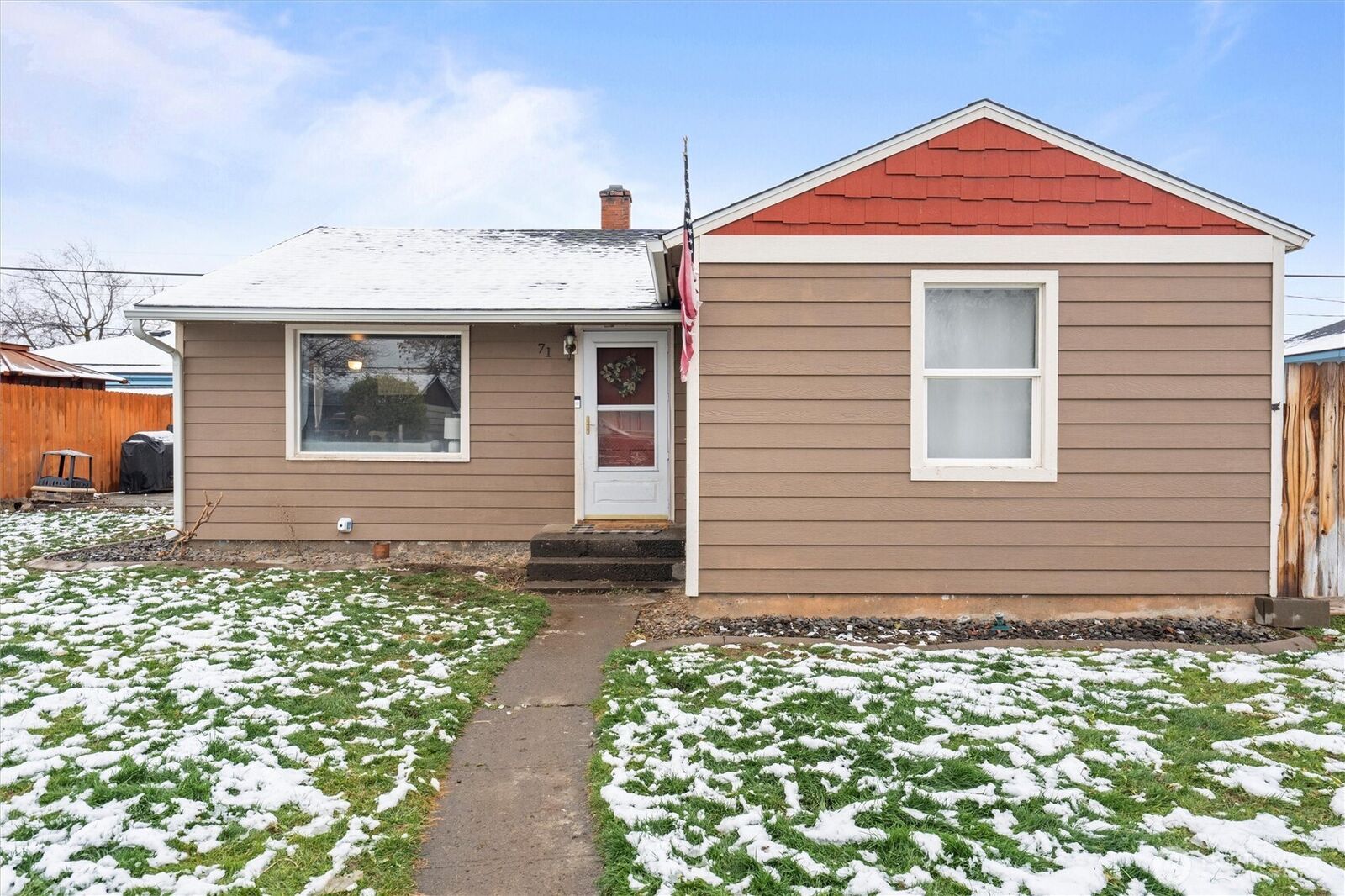 Property Photo:  71  Ivy Street NE  WA 98823 