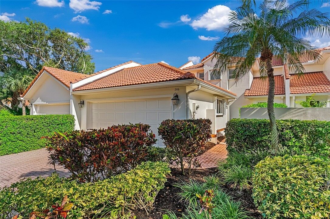 Property Photo: 206 N Carmel Court FL 32963