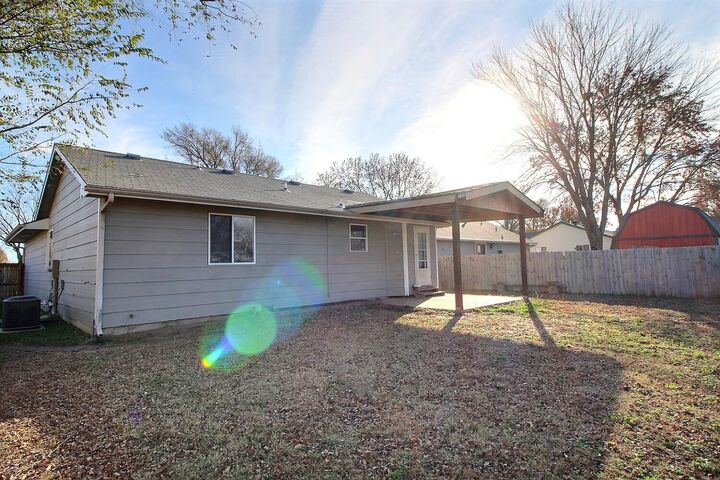Property Photo: 5411 S Mosley KS 67216