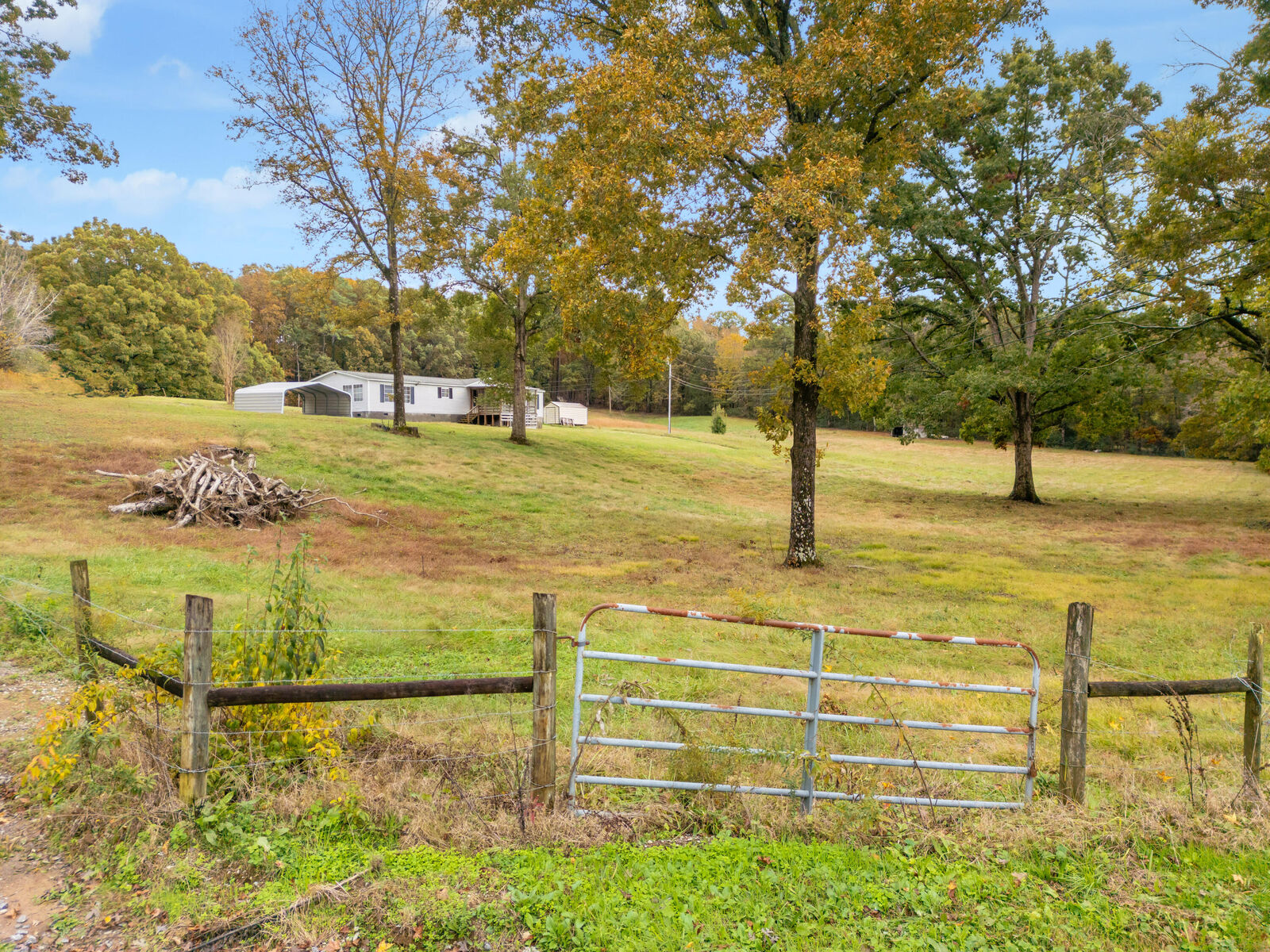 Property Photo: 983 McClure Road SE TN 37323