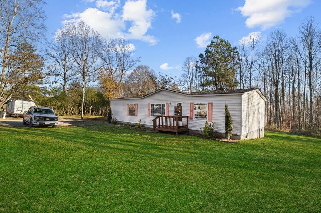 Property Photo: 397 Trices Lake Rd VA 23038