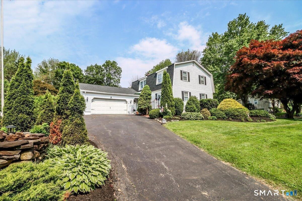 Property Photo:  9 Monroe Drive  CT 06776 
