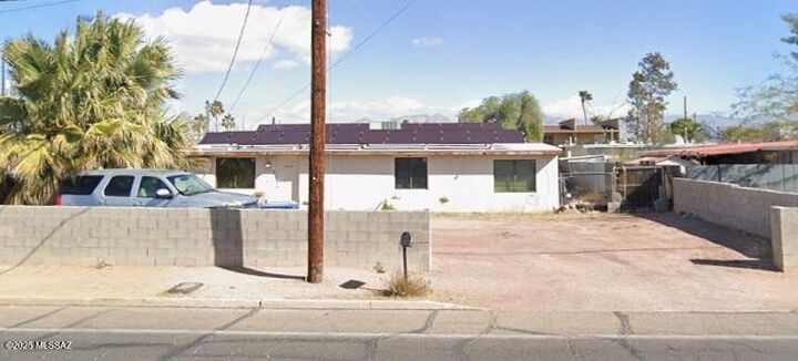 5547 E 29th Street  Tucson AZ 85711 photo
