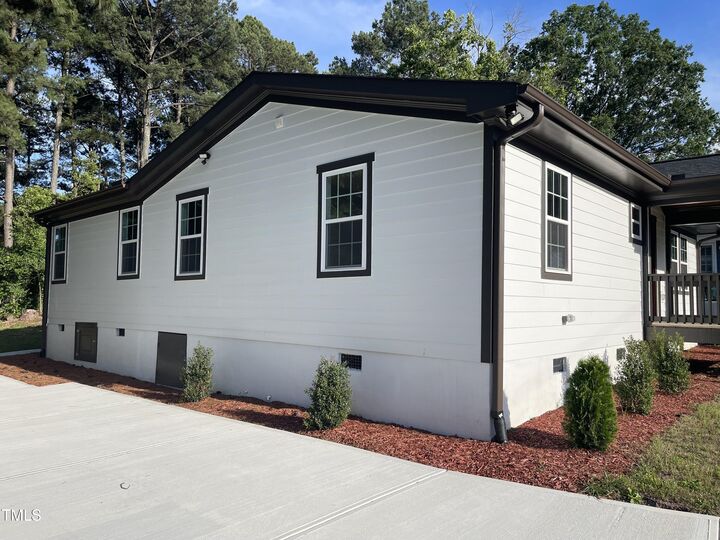 Property Photo:  401 Commonwealth Street  NC 27703 