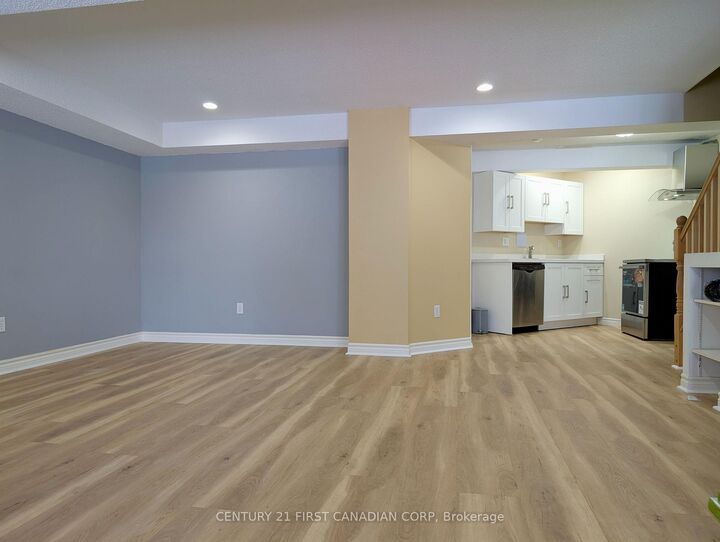 Photo de la propriété: 924 Guildwood Boulevard Lower ON N6H 5S9